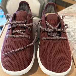 Never worn in box Allbirds Tree Runner in Kauri Zin Women's Size 8